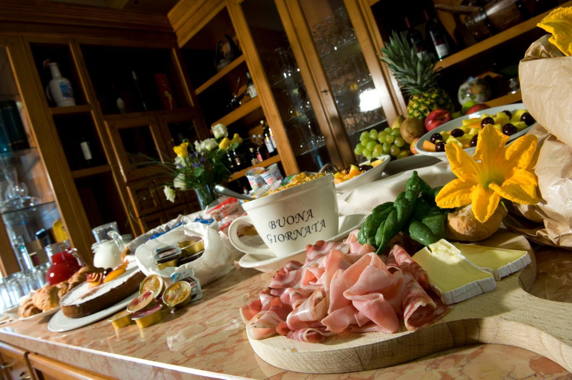 Hotel Scaligero Sommacampagna Buitenkant foto