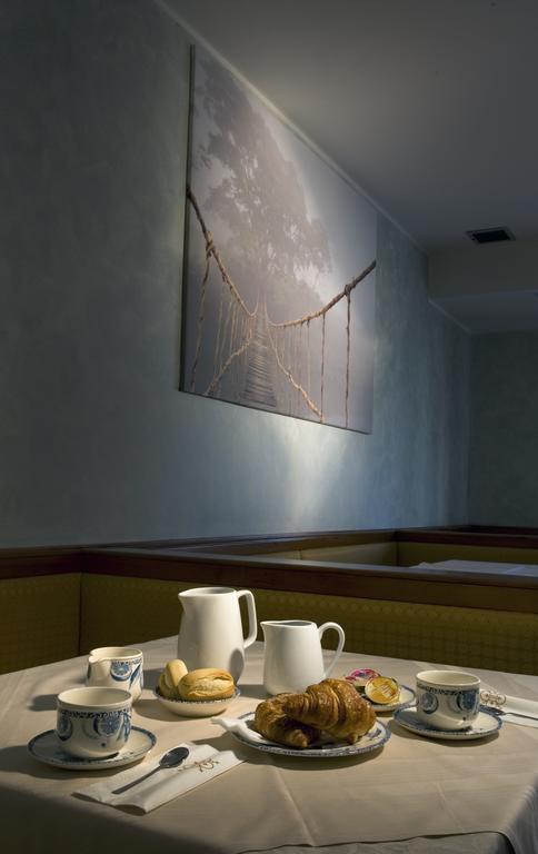 Hotel Scaligero Sommacampagna Buitenkant foto